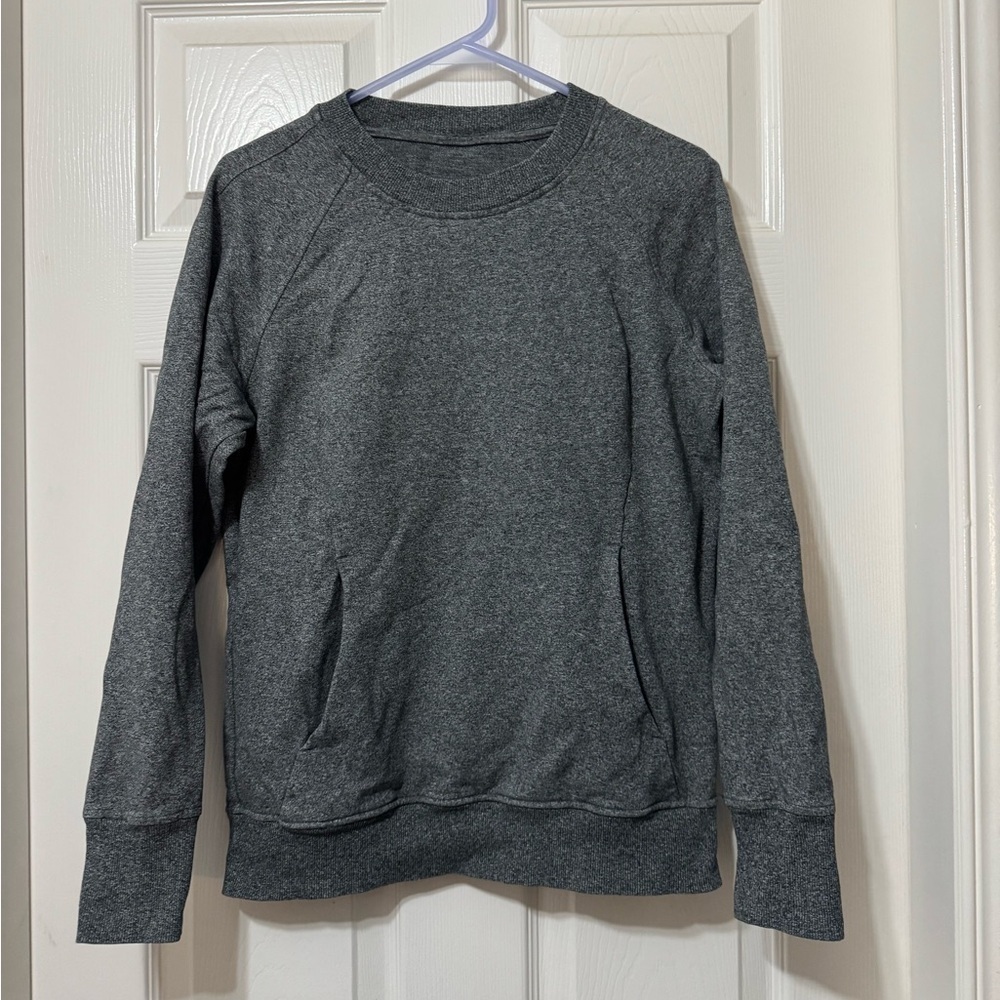 Lululemon scuba crew size 6 euc